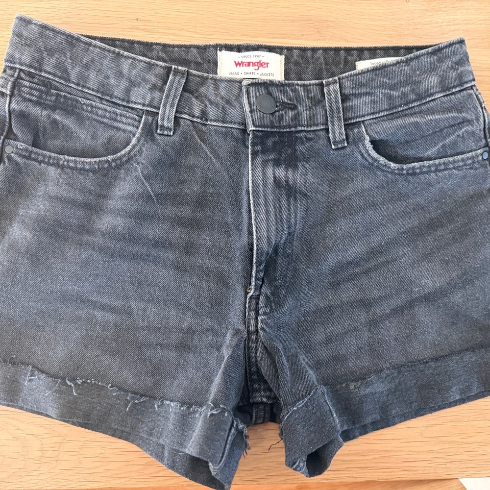 Wranglers black shorts